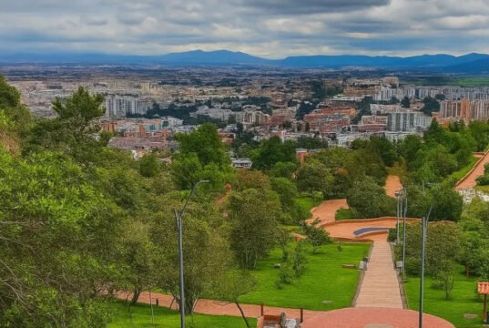 Una buena caminata para despejar la mente y fortalecer el cuerpo
