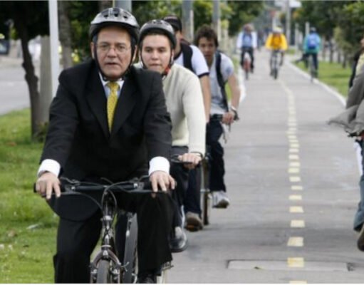 Dos máquinas que trabajan juntas y que merecen el mismo mantenimiento y cuidados
