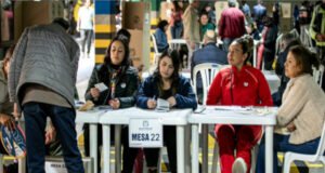 Democracia también es la capacidad de convivir con quienes piensan diferente