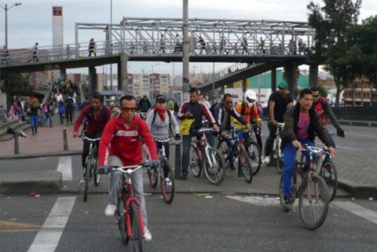 Mientras los autos cambian, la bicicleta urbana permanece y siempre gana