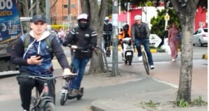 ¿Tiene una patineta o un vehículo eléctrico personal? Esto es lo que debe saber sobre la nueva reglamentación de la micromovilidad