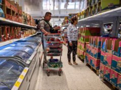 La deuda también tiene dos ruedas: vivir para pagar o pagar para vivir