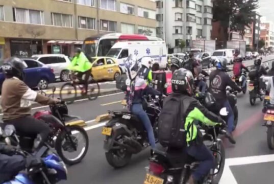 Bogotá: de la ciudad de las bicicletas a la dictadura de las motos