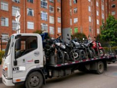 ¡Motociclistas invasores! La ciclorruta no es una autopista con descuento